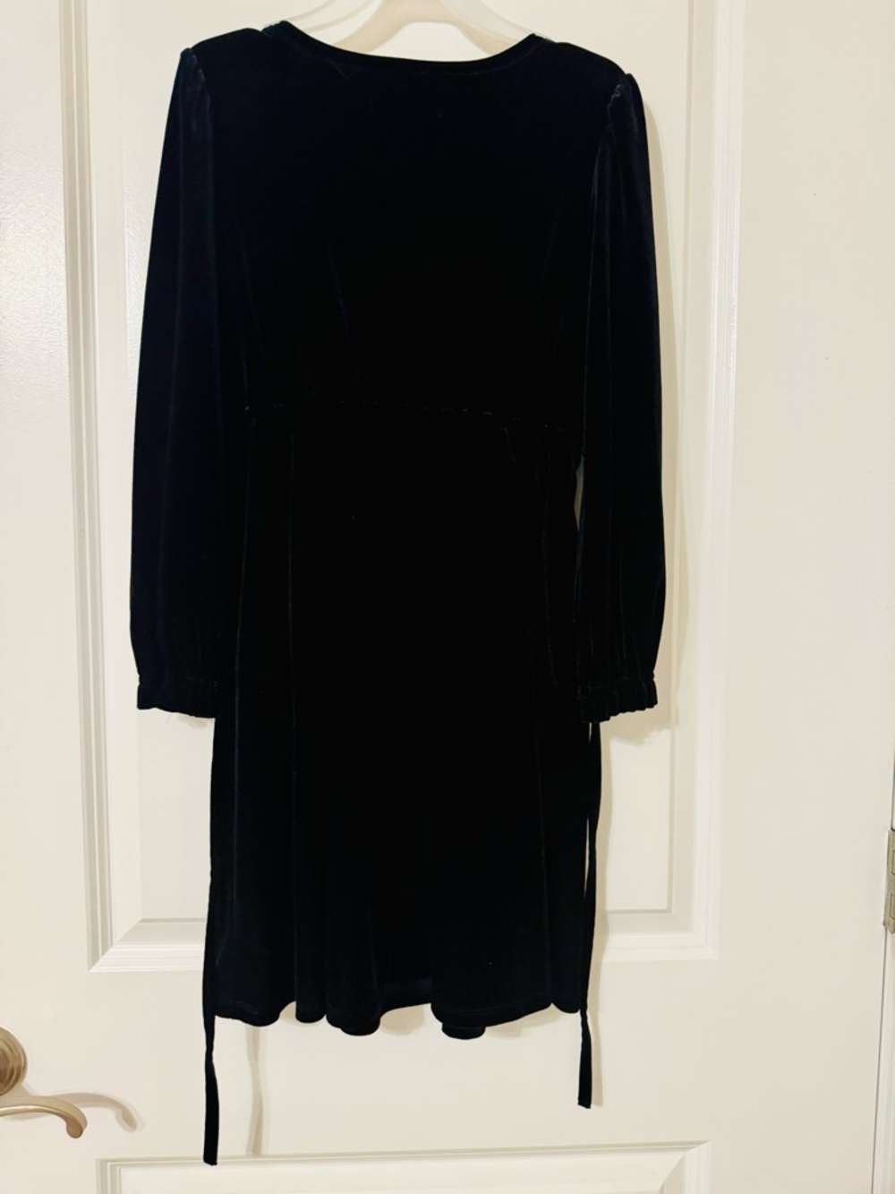 INC International Concepts Black Velvet Long-Sleeve Bog girls Dress, Size-10.